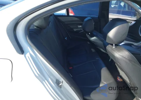 2013 BMW 328I xDrive z USA, uszkodzony, nr VIN WBA3B5C50DF593029